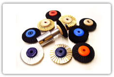 convergent horse-hair brushes